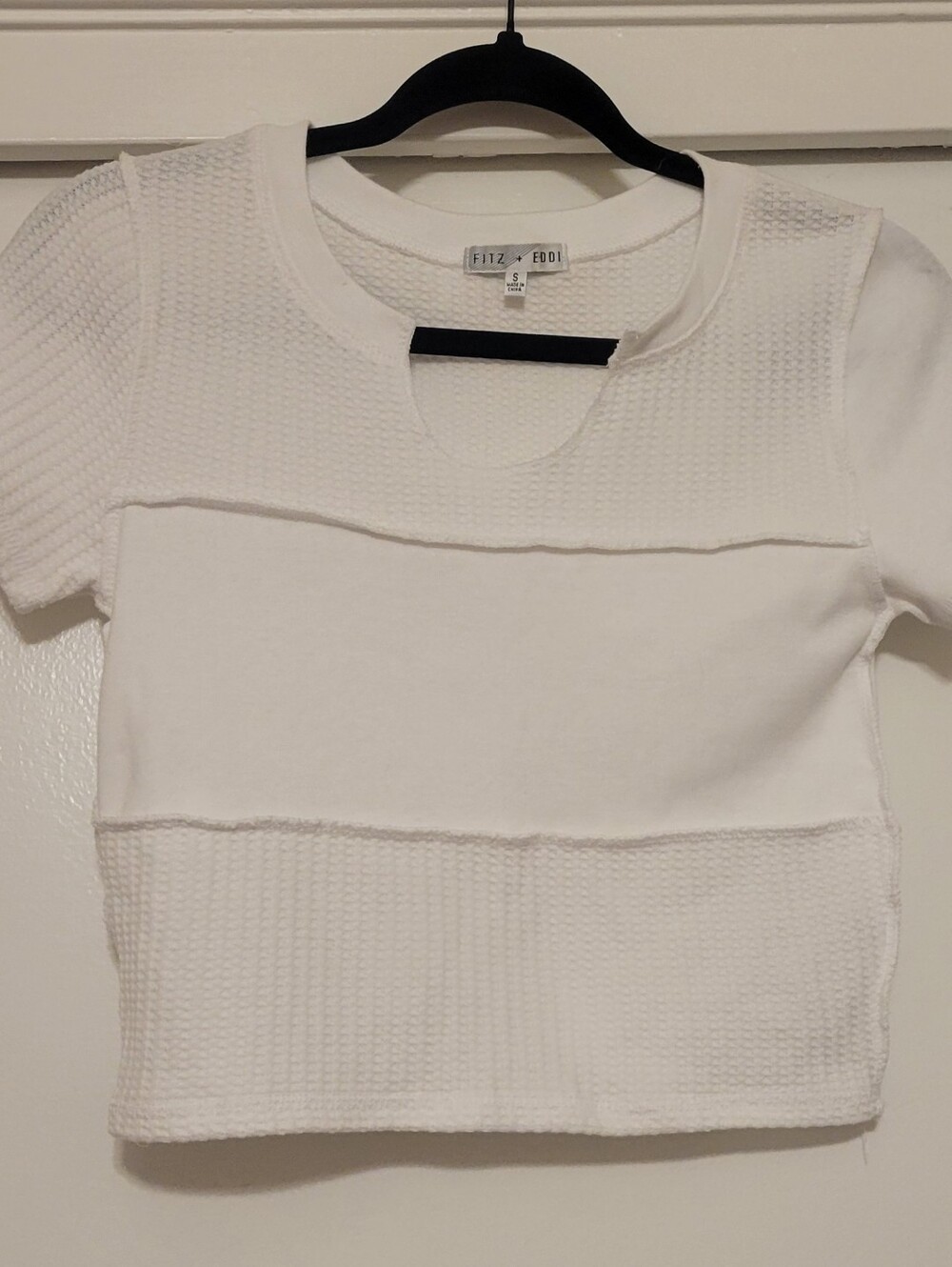 Fitz + Eddi White Textured Waffle Knit Cropped Top Short Sleeve Size Small